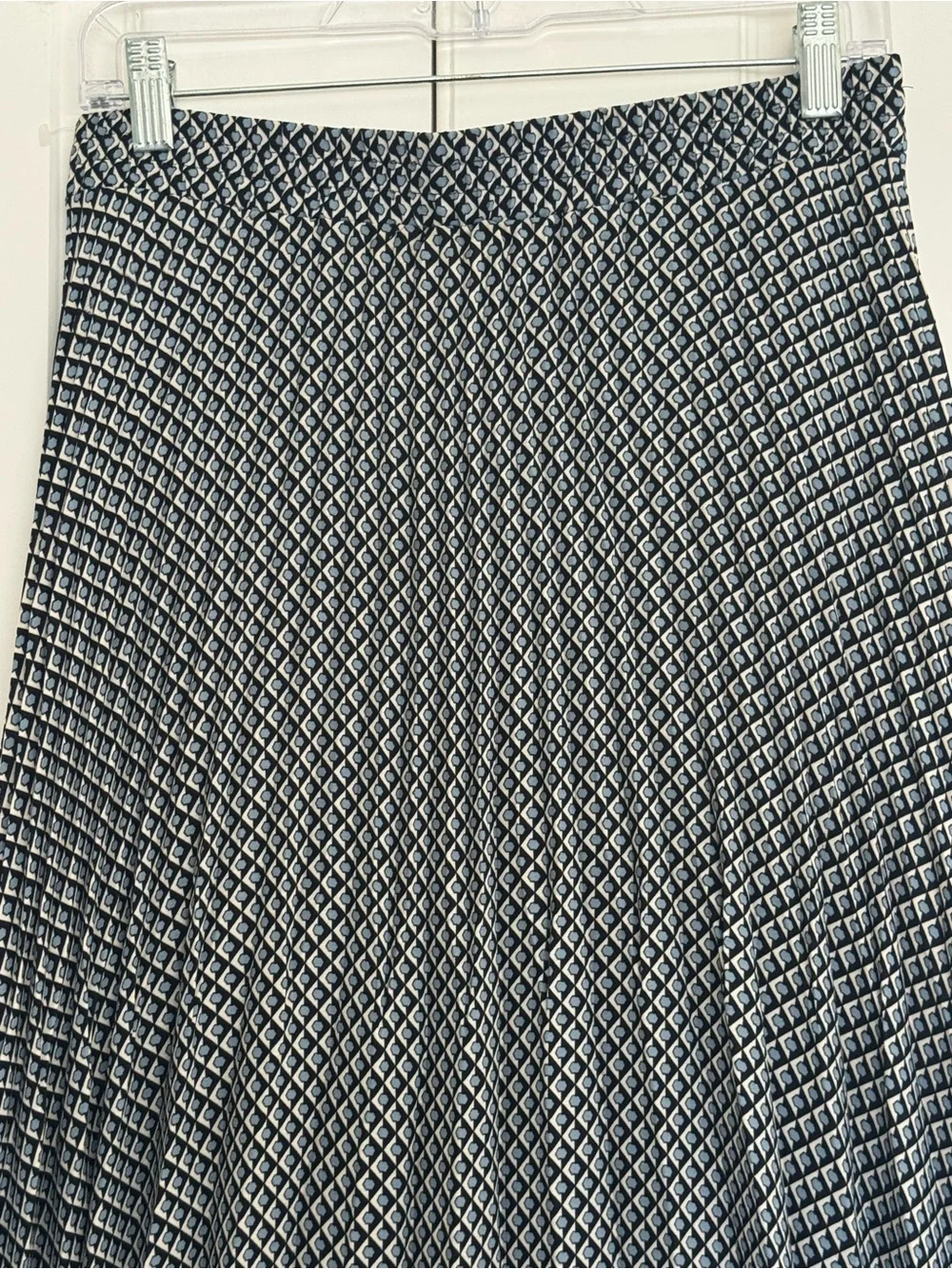 Max Studio Black and White Diamond-Print Pleated Skirt